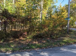 660 Shohola Pkwy N, Shohola, PA