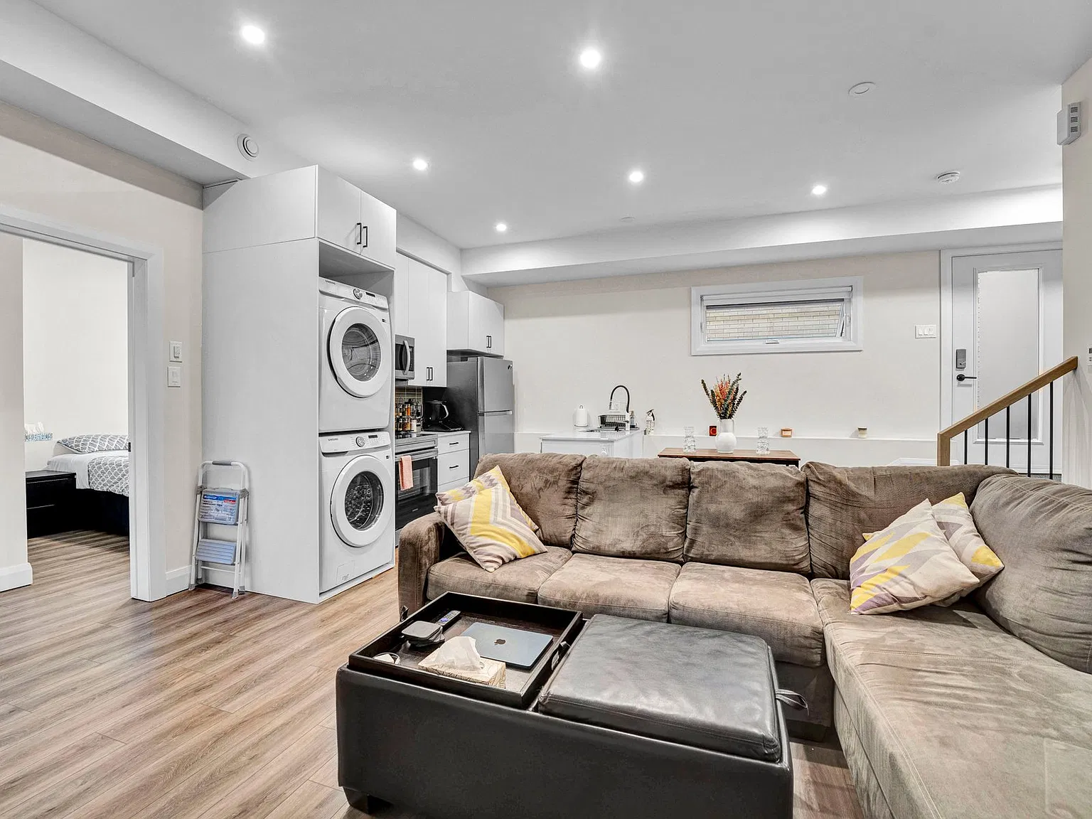320 Perrier Avenue Vanier — Photo 4