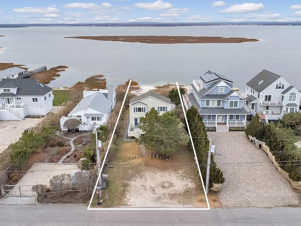 20 Dune Ln