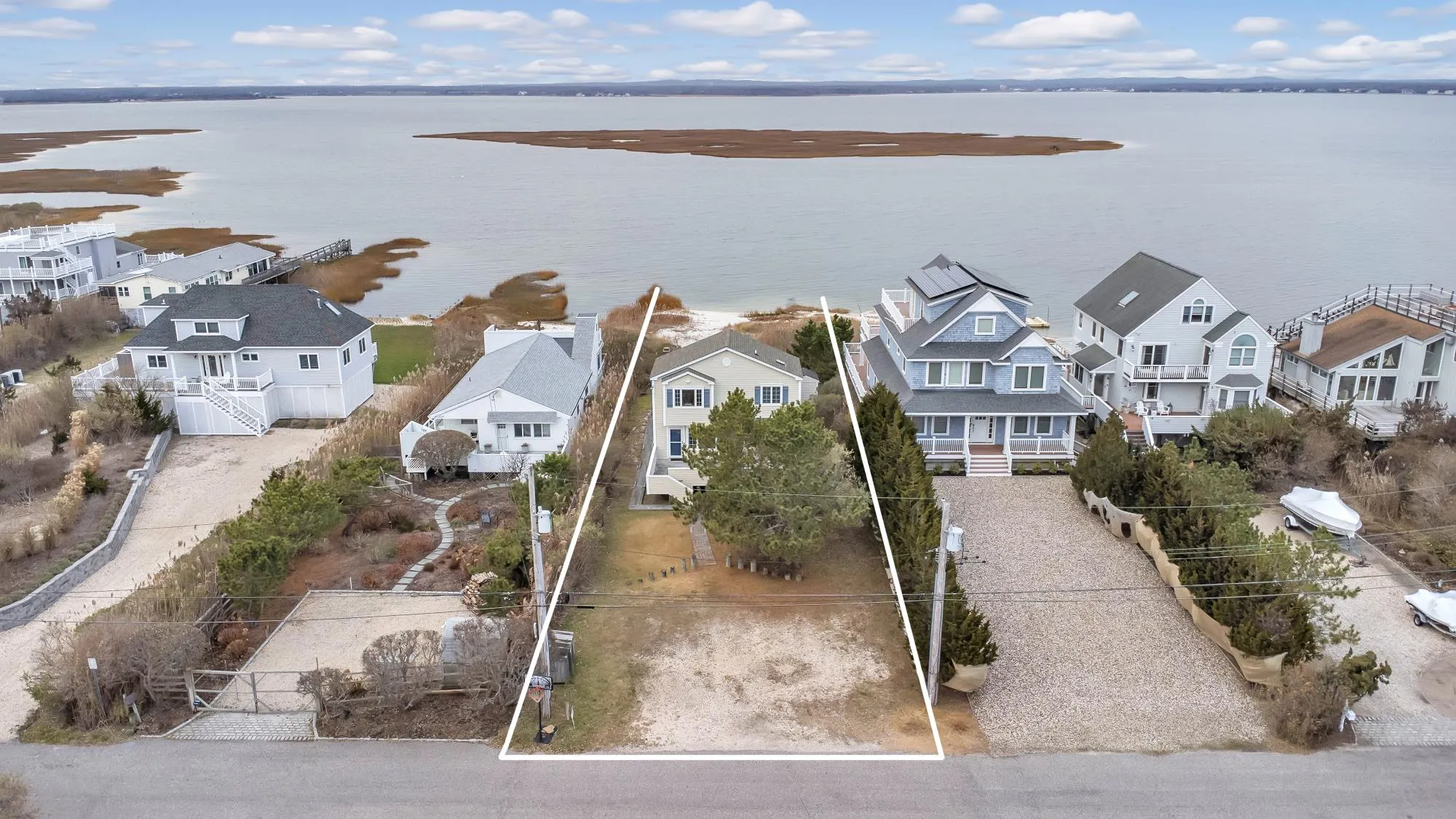 20 Dune Ln, Westhampton Beach, NY 11978 | Out East