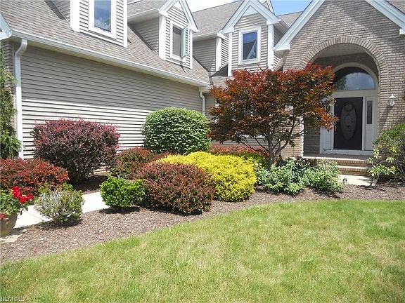 2nd image of 38180 Windy Hill Ln