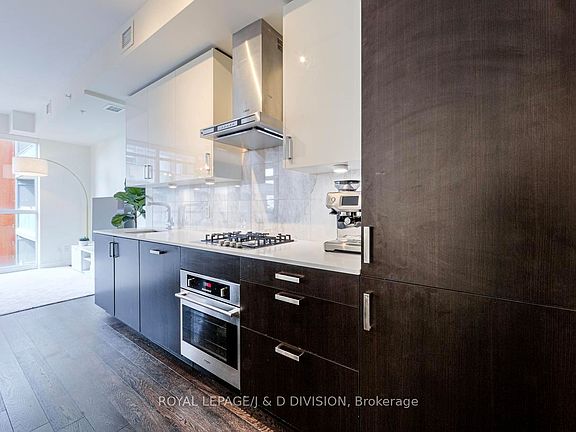 5th image of 36 Howard Park Ave #503