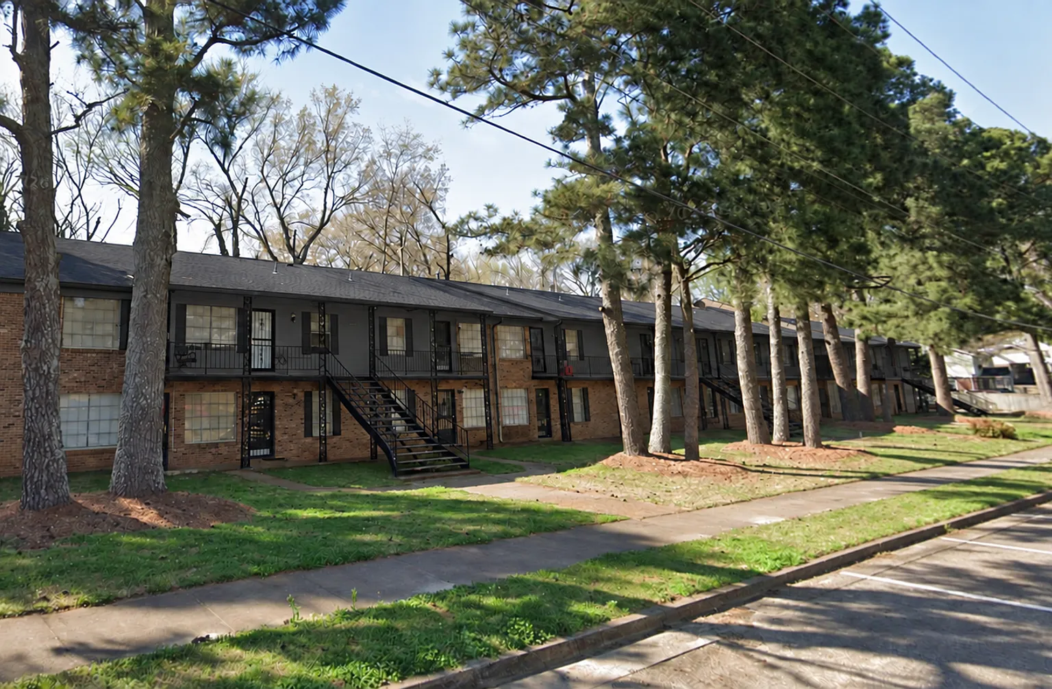 Spacious 2 Bedroom Apartments in Raleigh Raleigh Pines — Photo 3