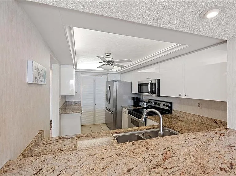 601 Seaview Ct #C106 — Photo 11