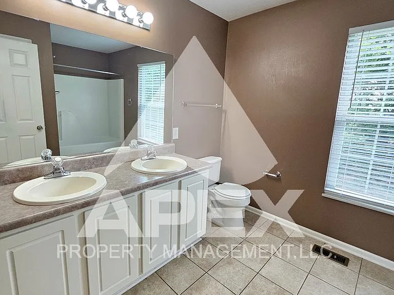 10808 Topview Ln — Photo 14