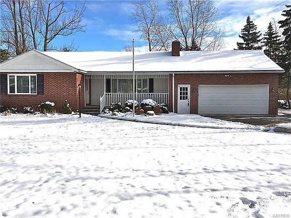 2nd image of 5041 Winding Ln