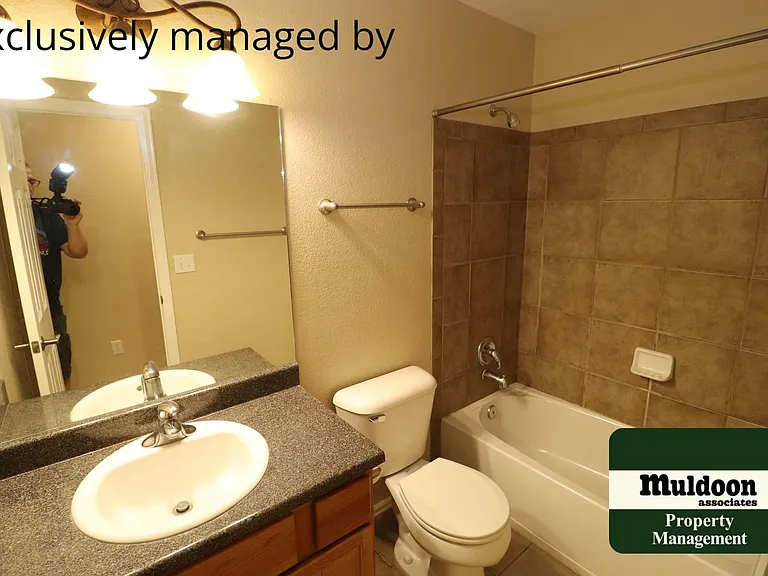 291 W Elgin Dr — Photo 10