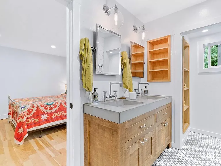 210 Coon Heights Rd — Photo 4