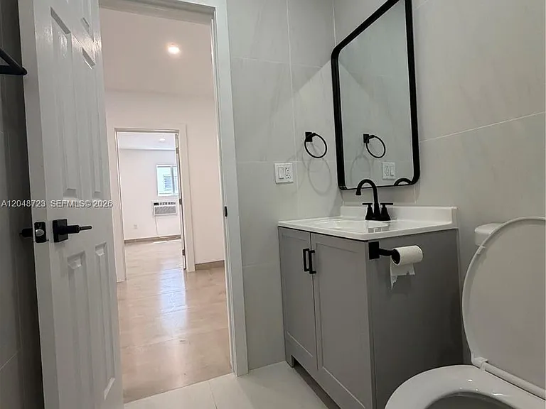 1235 Normandy Dr #7 — Photo 15