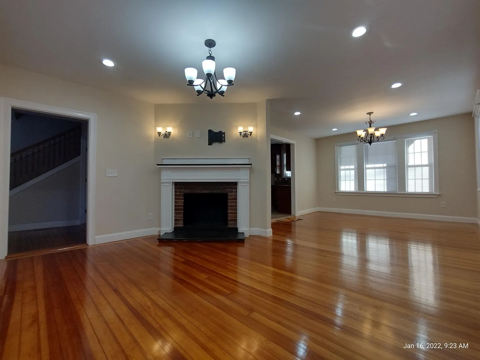 3 bed, 1500 sqft, $4,100 — Photo 4