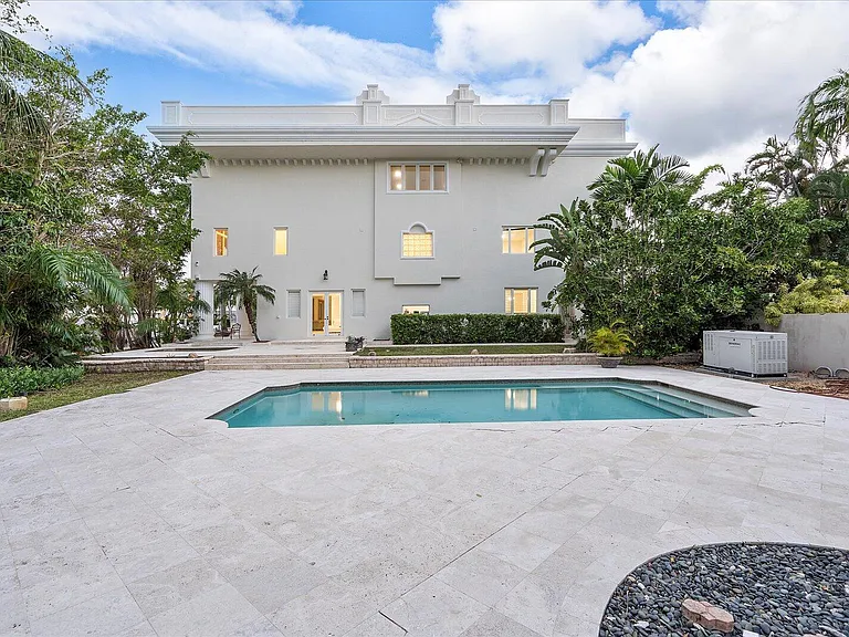 414 Riviera Isle Dr — Photo 46