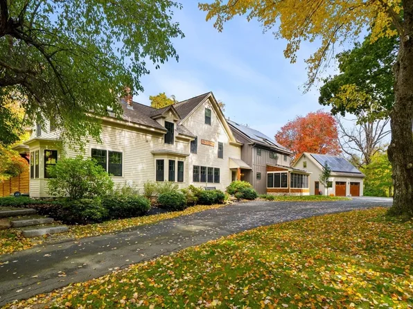 326 S Main St, Andover, MA 01810