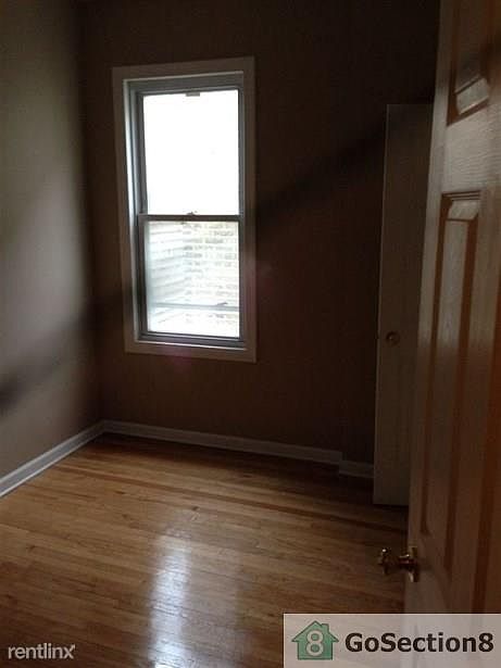 1st image of 4517 W Wrightwood Ave
