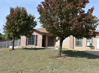 648 Green Mountain Rd, Burleson, TX 76028