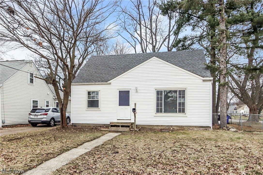 18902 Puritas Ave, Cleveland, OH 44135 | Zillow