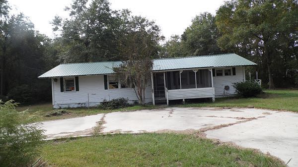 1st image of 167 Maple Leaf Ct NE