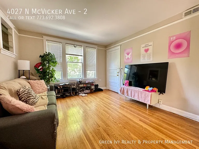 4027 N McVicker Ave #2 — Photo 3