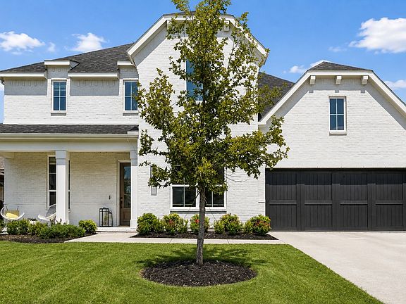 3rd image of 2420 Forestbrook Dr