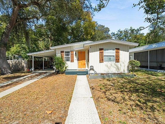 2nd image of 66 Deltona Blvd