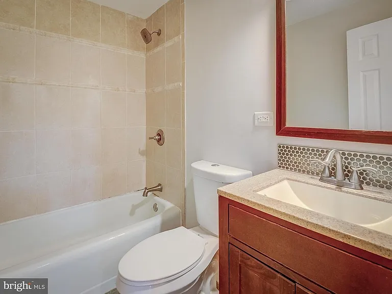10108 Lomond Dr #1A — Photo 13