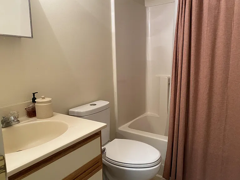 1000 Linden Ave #1 — Photo 18