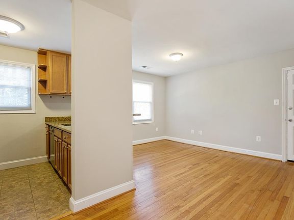 4th image of 42 N Bedford St APT 8