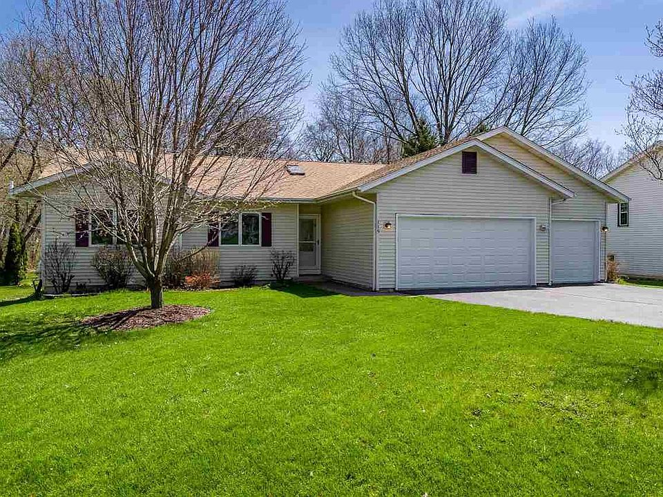 1st image of 119 New Foundland Pl NE