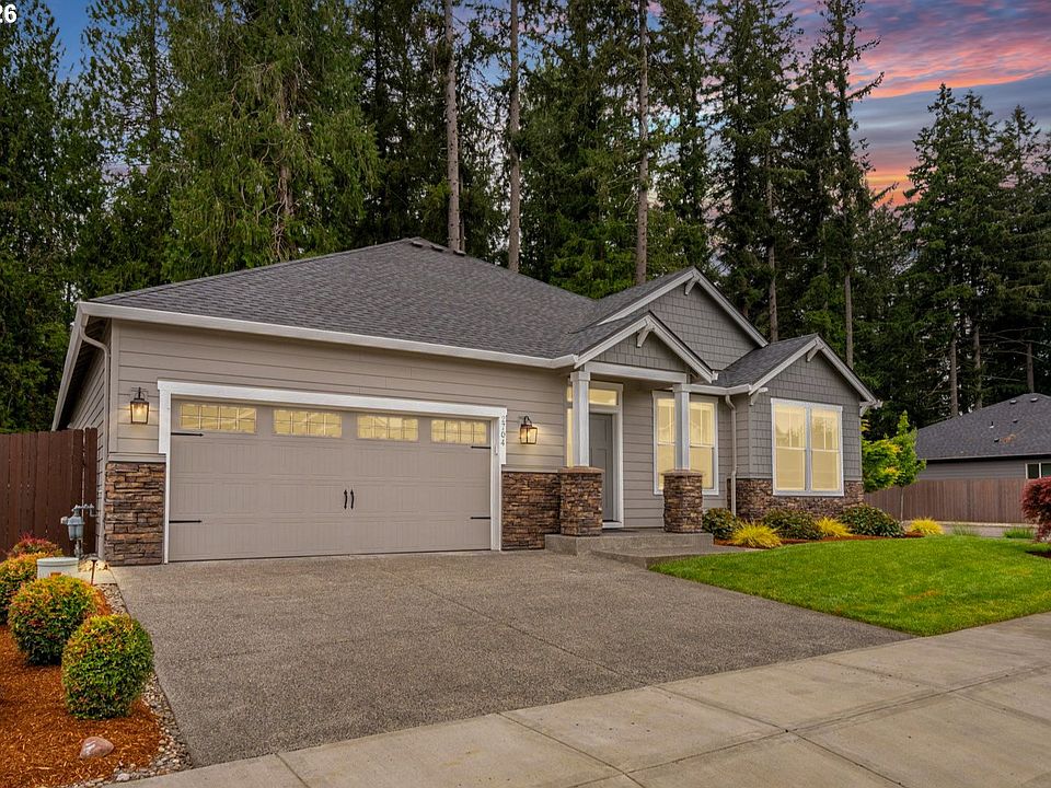 1st image of 2704 SE 18th Ave