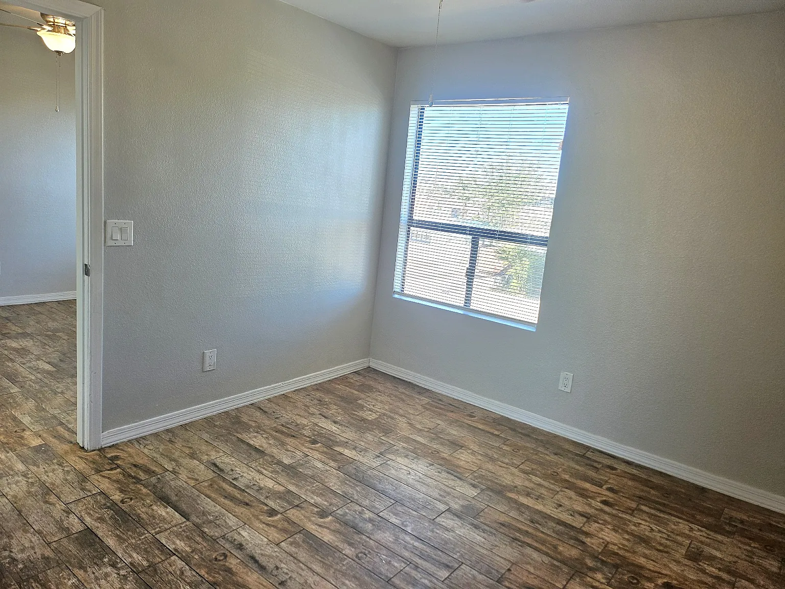 1 bed, 700 sqft, $845 — Photo 2