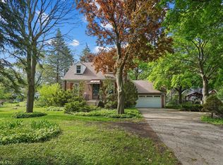 63 W Algonquin Rd, Des Plaines, IL 60016