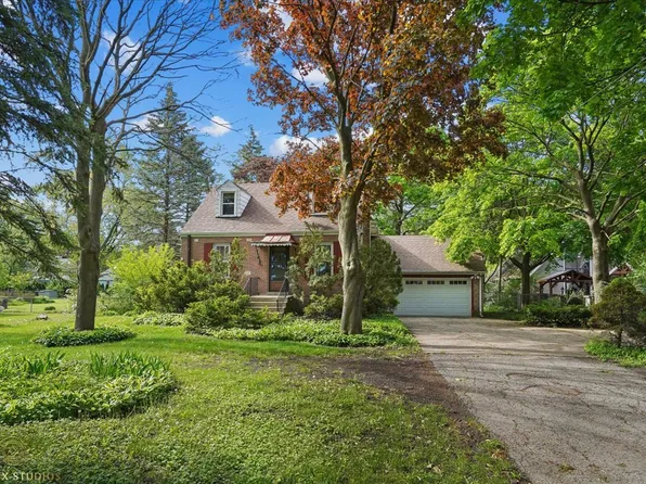 63 W Algonquin Rd, Des Plaines, IL 60016