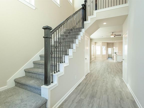 3rd image of 7011 Winterberry Glen Ln