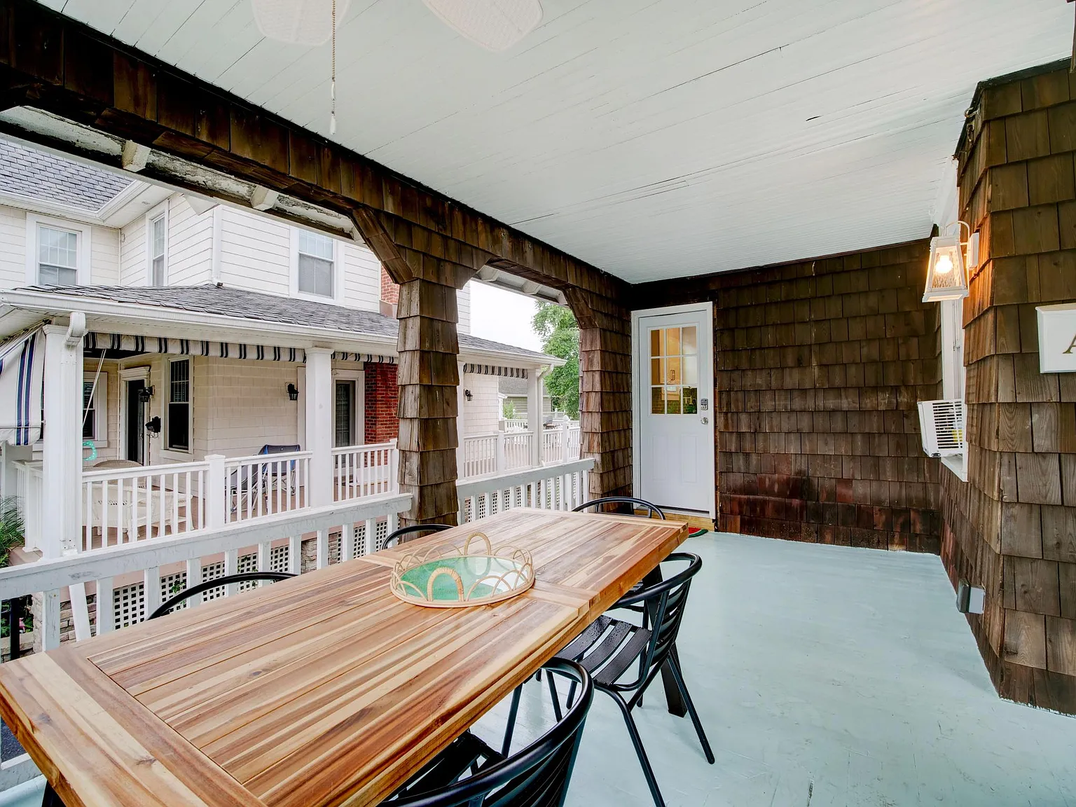 3 bed, 2.5 bath, 1320 sqft, $2,500 — Photo 3