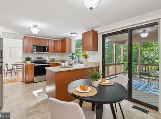 14 Newbury Ct, Gaithersburg, MD 20882
