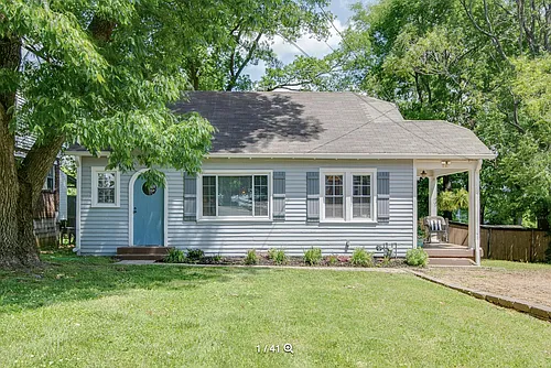 622 Benton Ave Photo 1