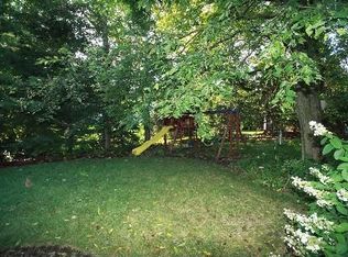 1035 Frances Ct, Naperville, IL 60563