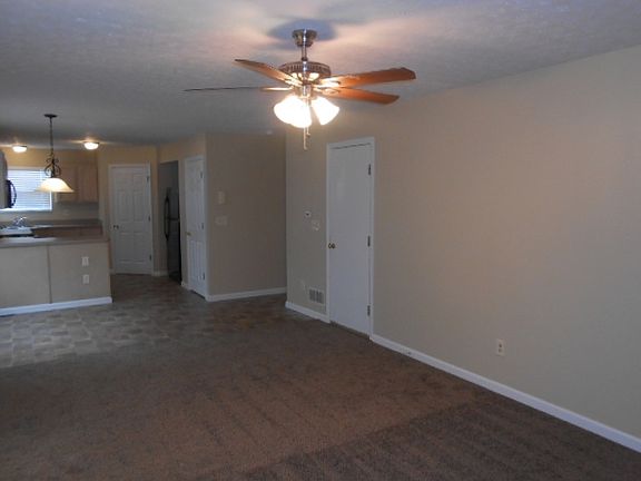 3rd image of 4331 Jennydawn Pl
