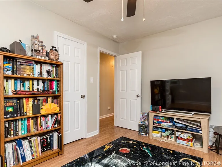 413 Langdon St — Photo 15
