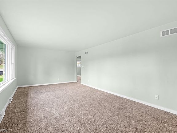 4th image of 4385 Rex Lake Dr