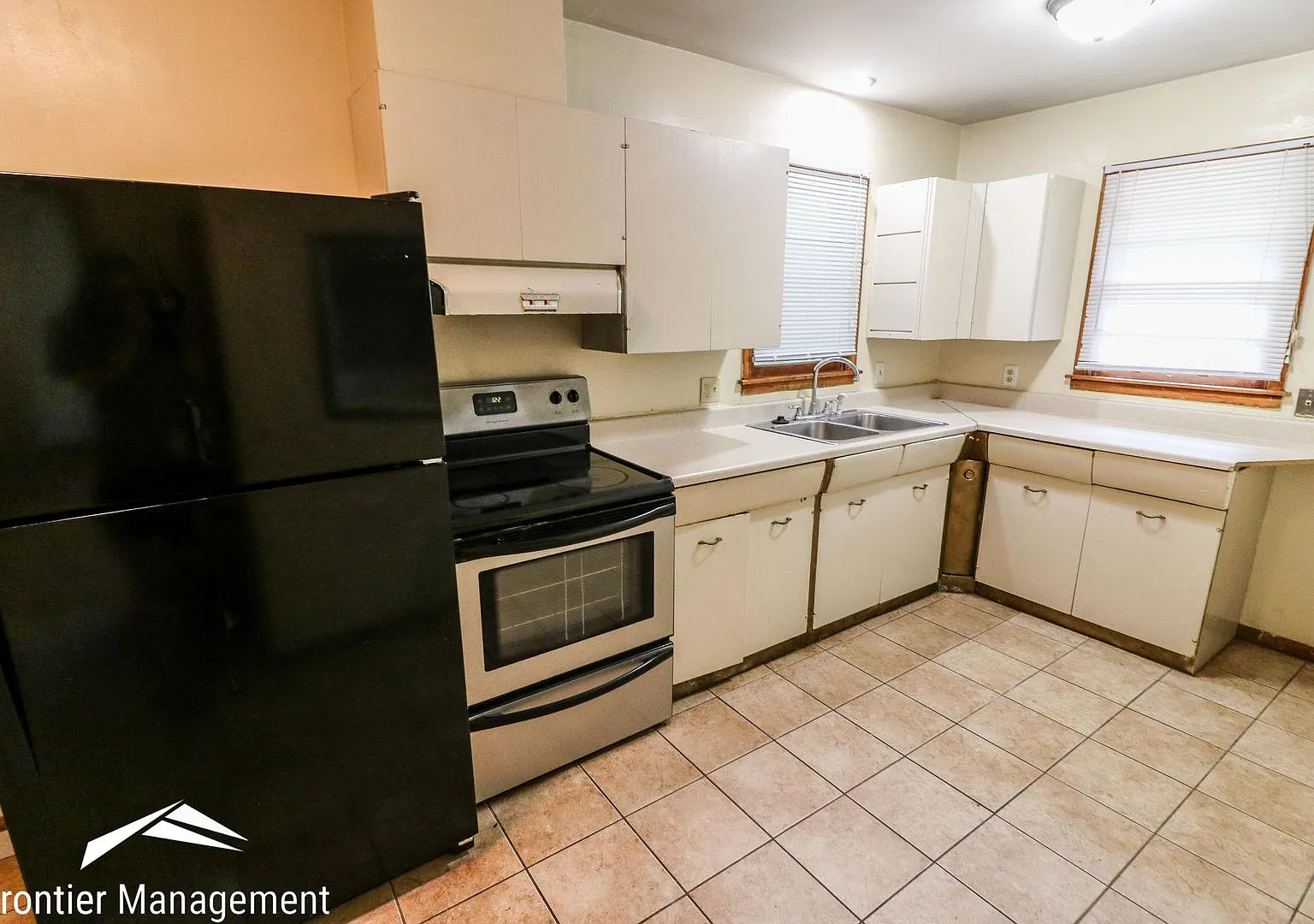 605 Ratone Ln — Photo 4