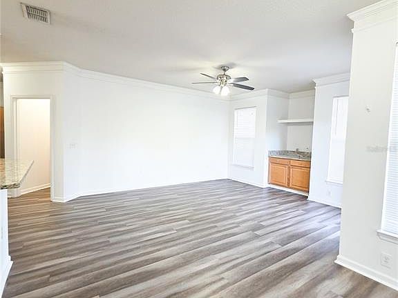 3rd image of 10431 VILLA VIEW CIRCLE #10431