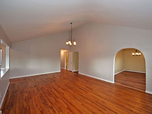 5th image of 88 Gedney Way