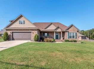 2614 Etna Dr, Chapel Hill, TN 37034