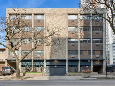 6121 N Sheridan Rd APT 4A, Chicago, IL, 60660
