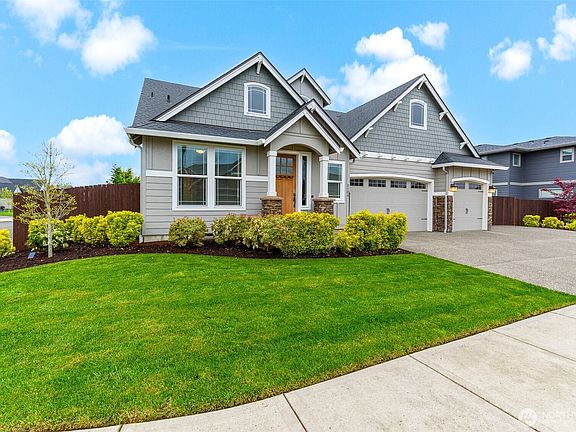 3rd image of 8104 NE 185th Avenue