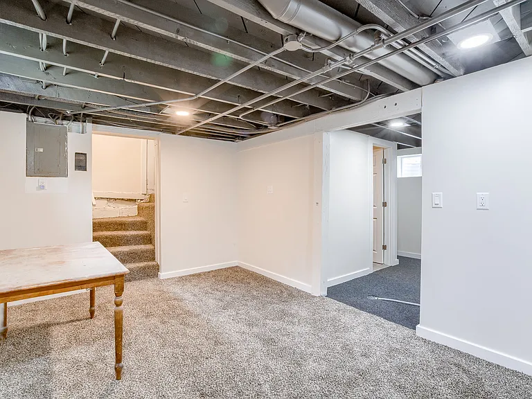 4818 Wirt St — Photo 22