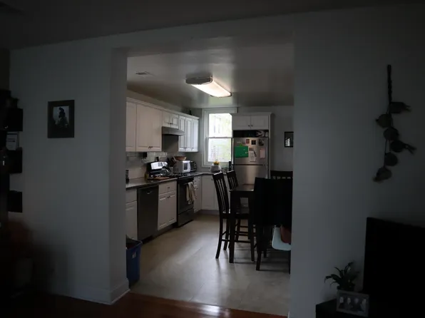 28 Tremont Ave, Buffalo, NY 14213