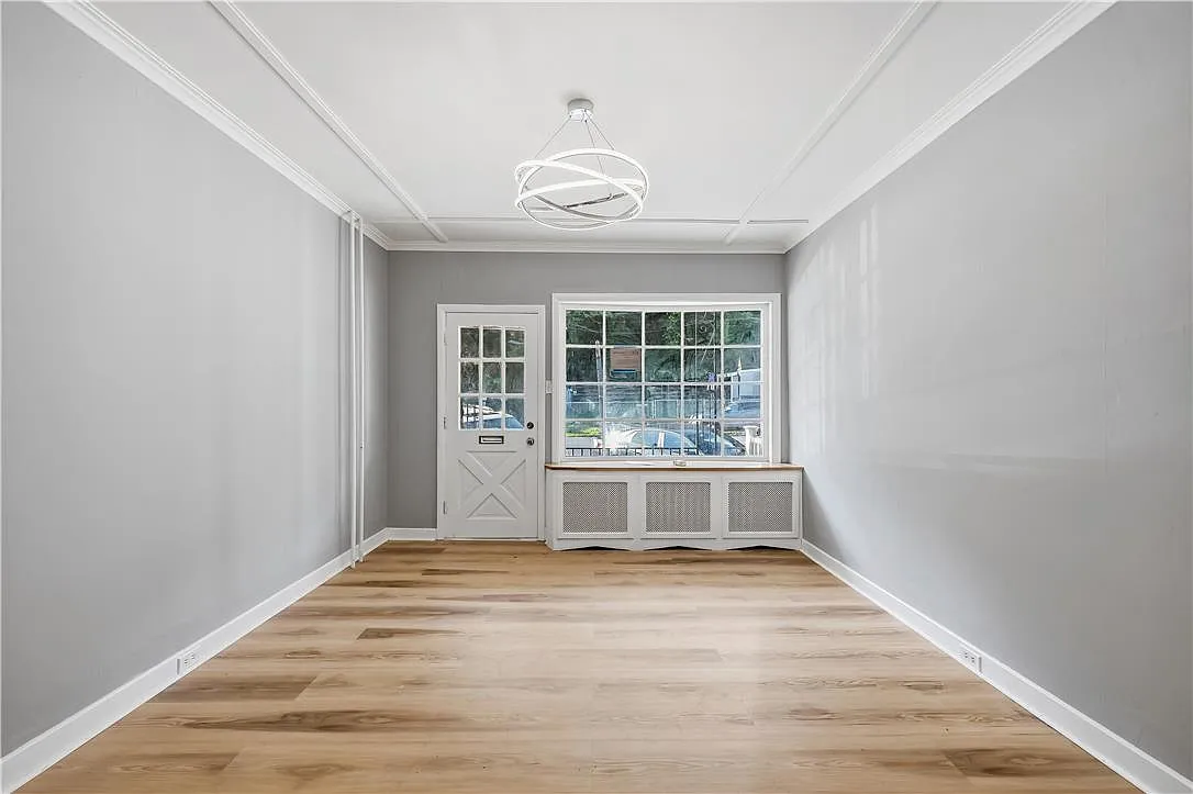 3 bed, 1.5 bath, 1080 sqft, $1,400 — Photo 3