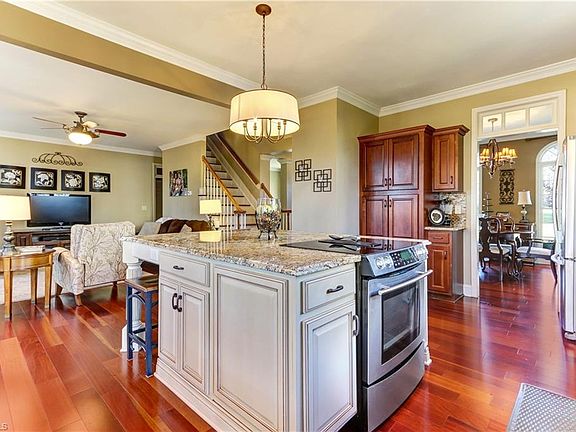 4th image of 5611 Tradd Dr