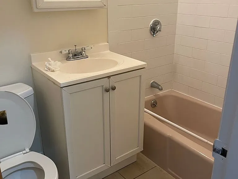 10 Armington St #1 — Photo 3